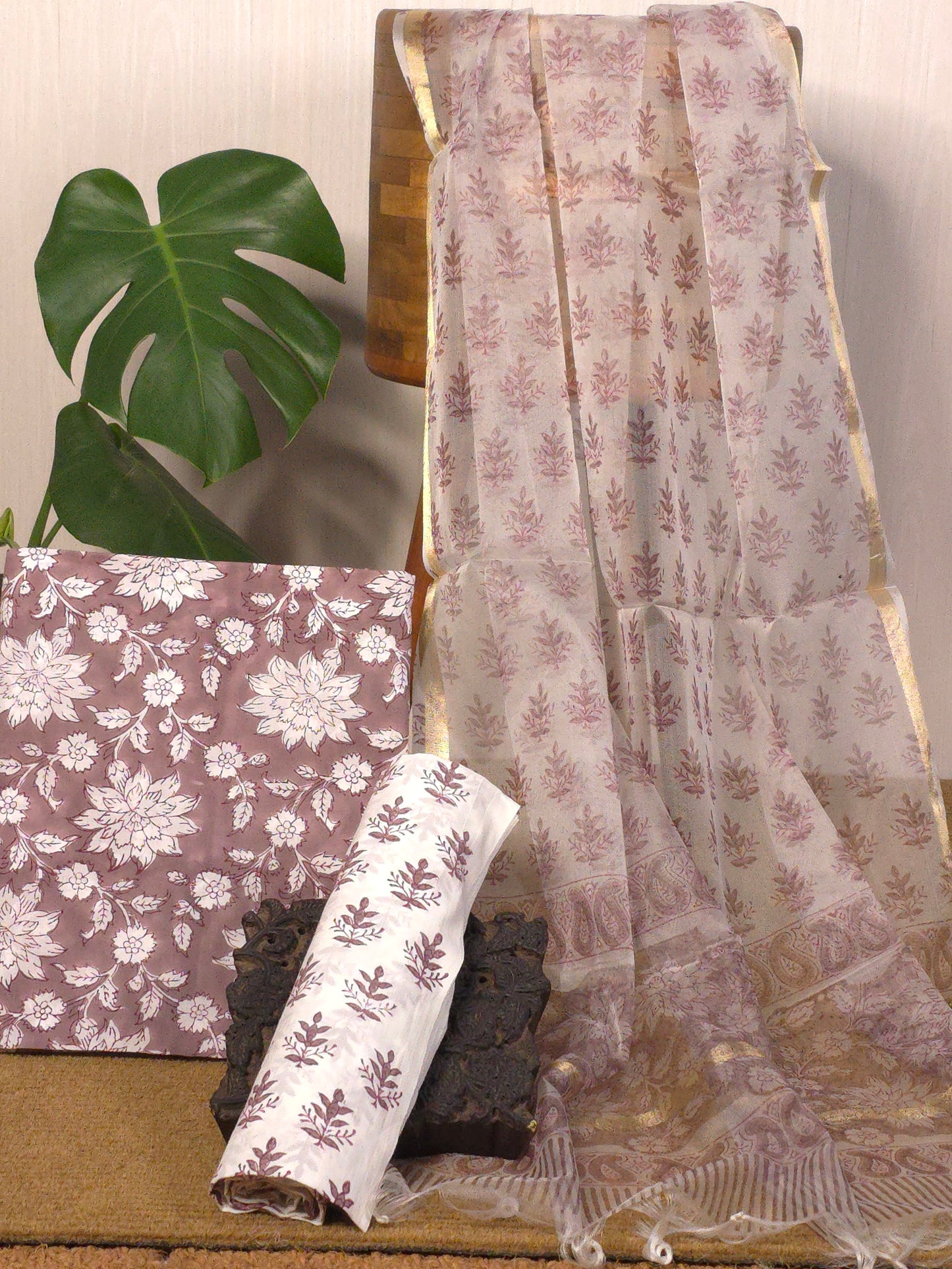 Pure cotton 3(PC) suit with organza dupatta USS-050 **ready to dispatch**