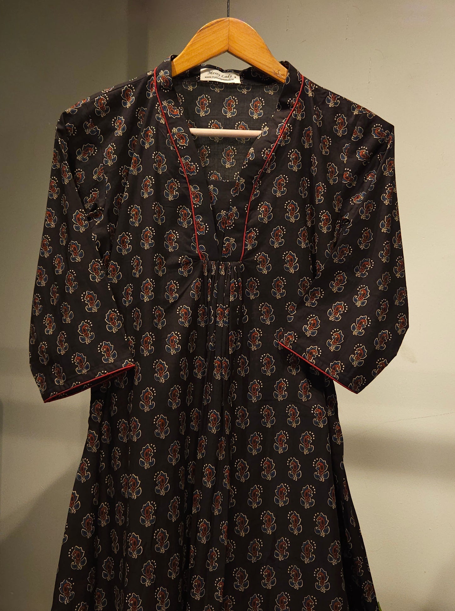 Black cotton floral printed kurti with collar neck and gathers MBS-684 ** Ready to dispatch **