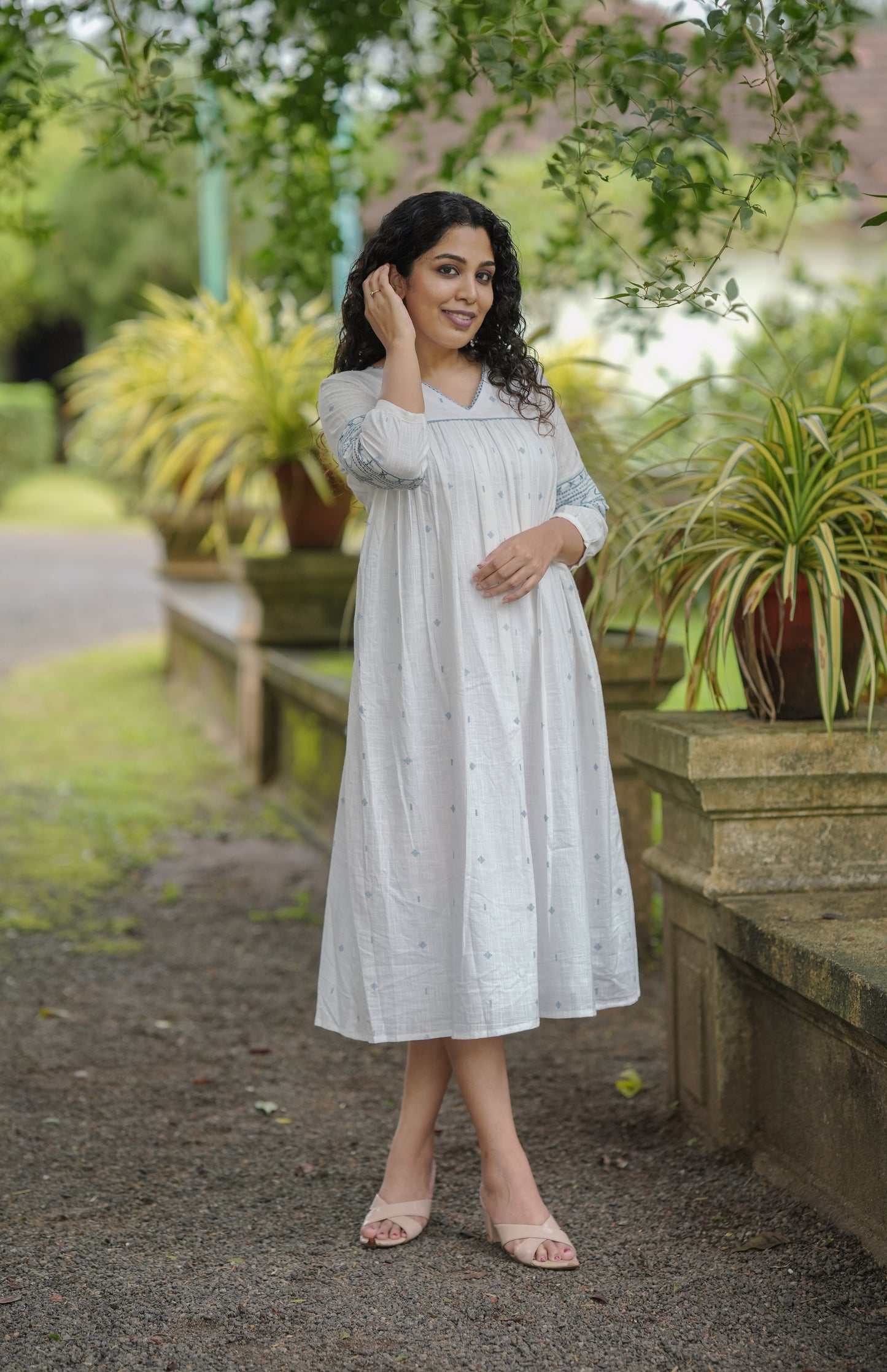 White shaded cotton kurti/dress with embroidered sleeves and crochet lace detailings MBS-649