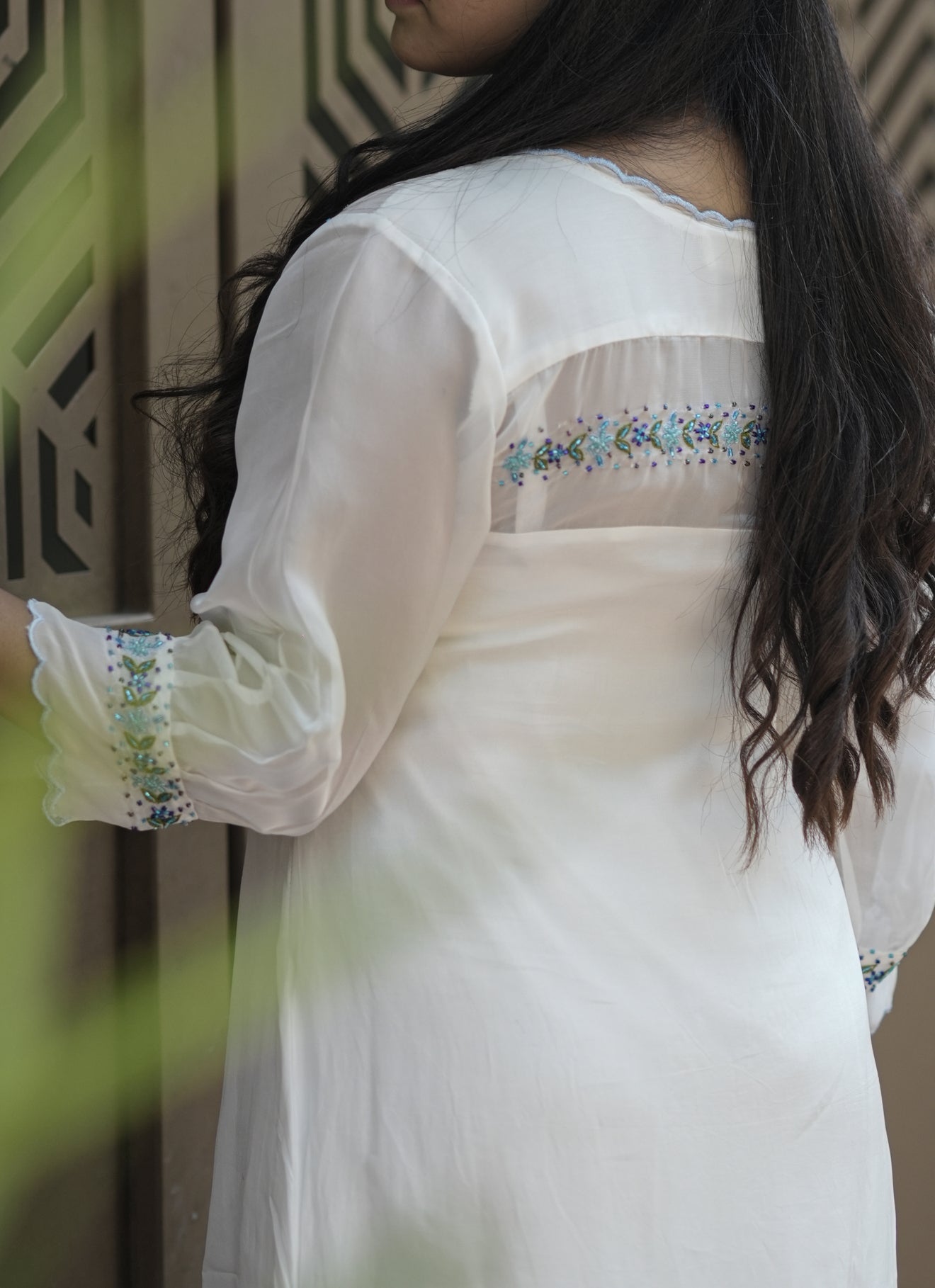 White viscose organza kurti with scalloped neckline and handwork detailings on shoulder and sleeves MBS-705