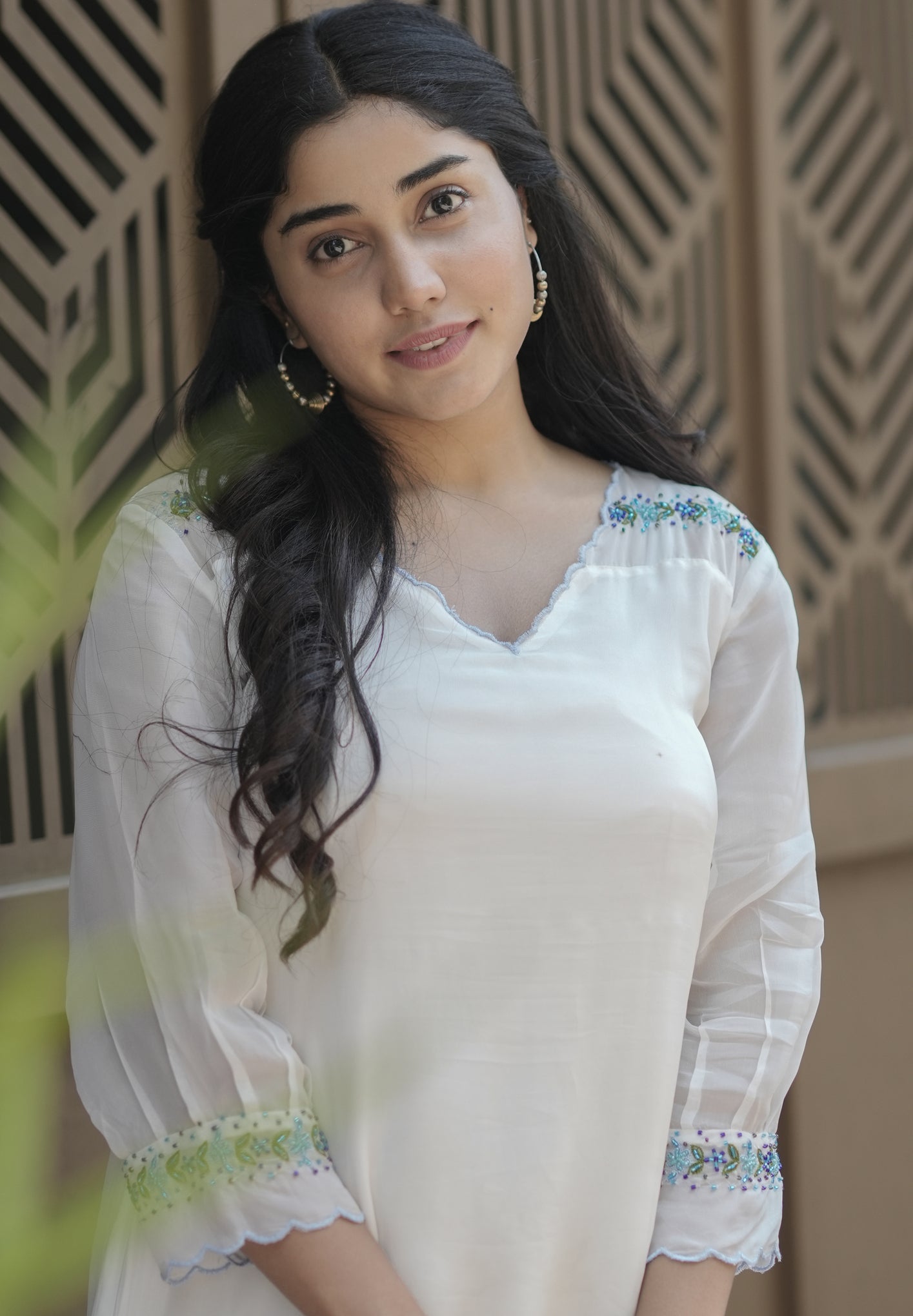 White viscose organza kurti with scalloped neckline and handwork detailings on shoulder and sleeves MBS-705
