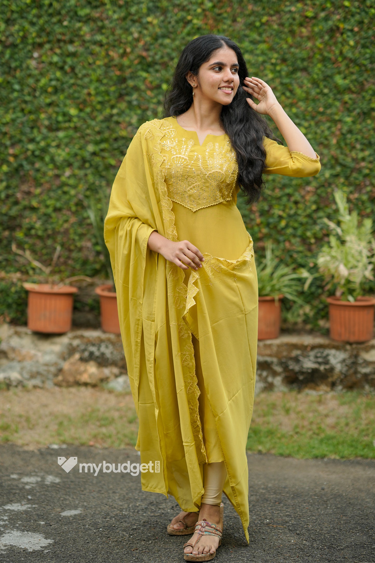 Sheen green viscose organza handworked and thread embroidered yoke kurti with heavy scalloped dupatta MBS-1253