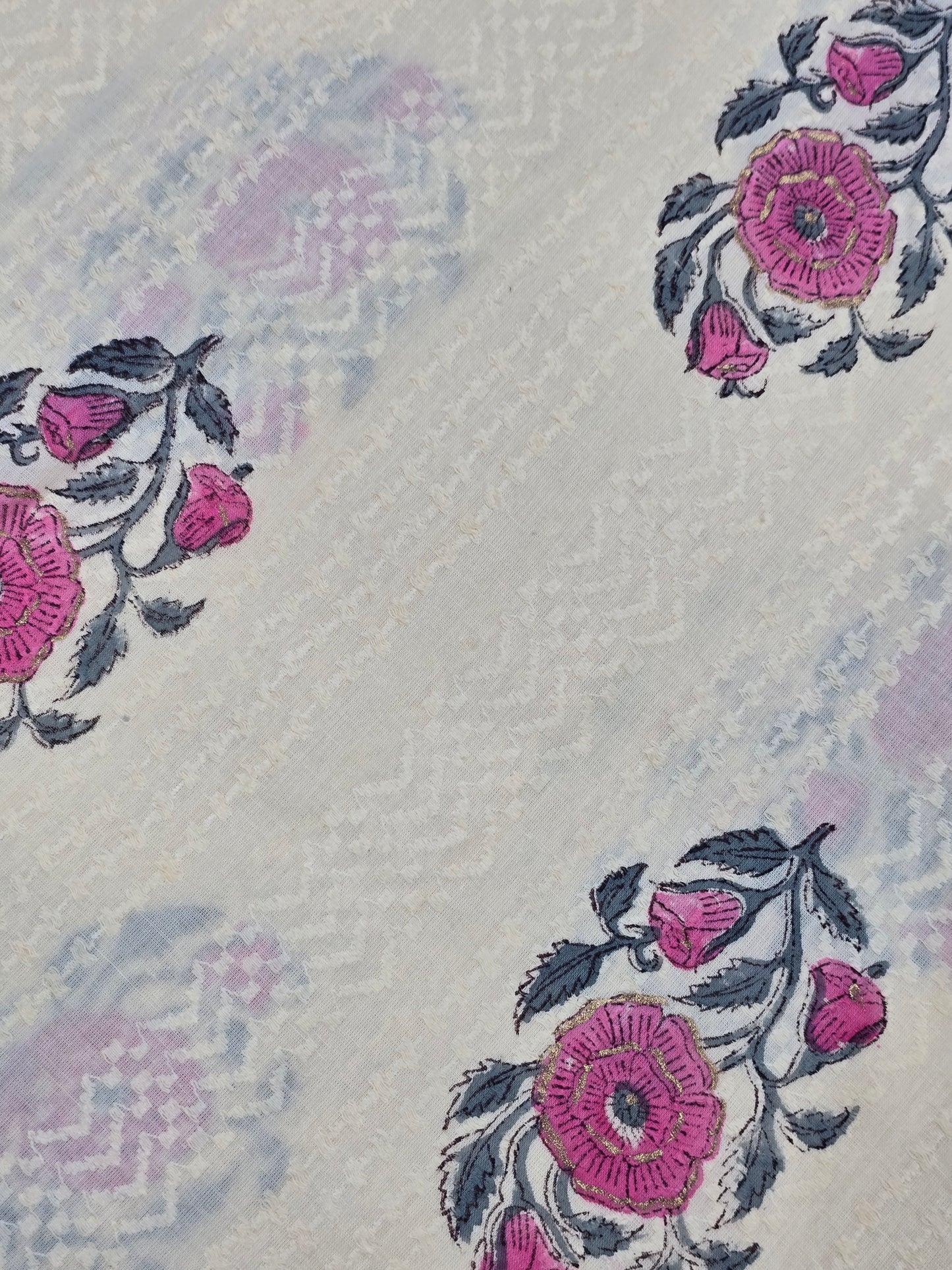 Block printed self-threaded cotton fabric DRM-0126 **ready to dispatch**