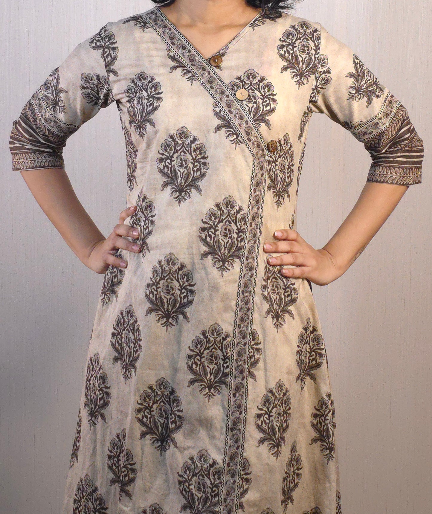 Pure cambric cotton floral printed kurti with v neck highlighted with wooden buttons MBS-523 **ready to dispatch**