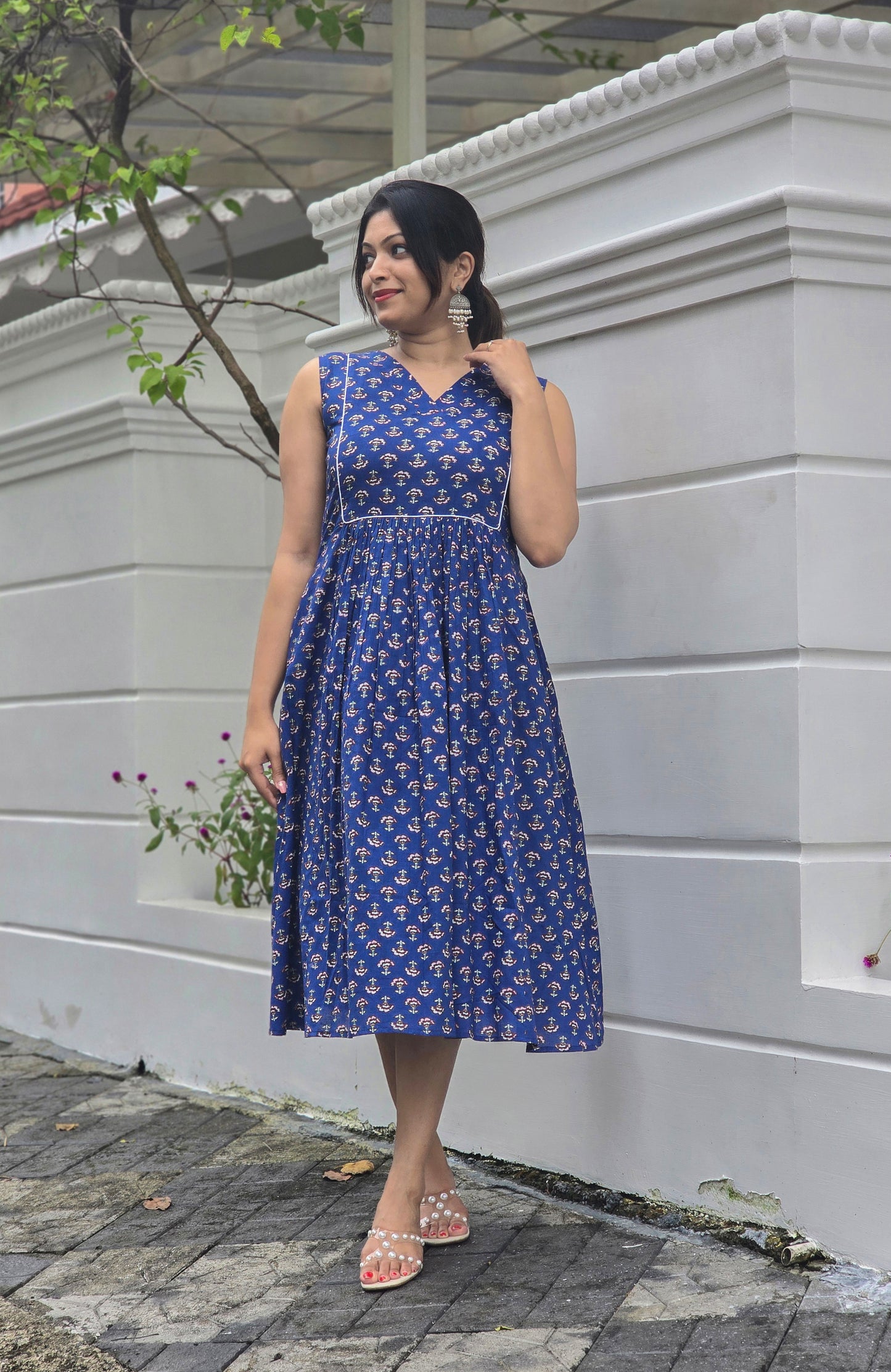 Floral printed cotton kurti/dress in indigo shade MBS-664 (sleeves attached) ** ready to dispatch**