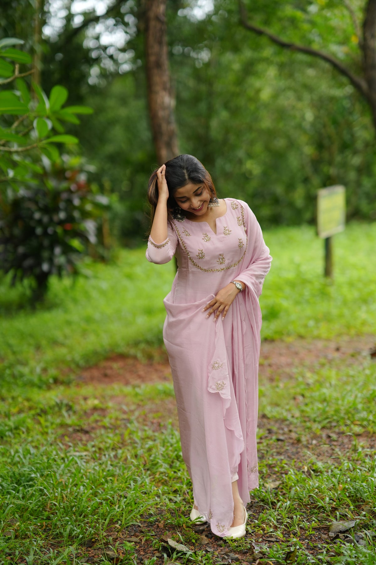 Soft lilac shaded viscose organza partywear Kurti with hand worked yoke, sleeves and dupatta (inludes 2.5 meters of snatoon fabric for bottom) MBS-1337