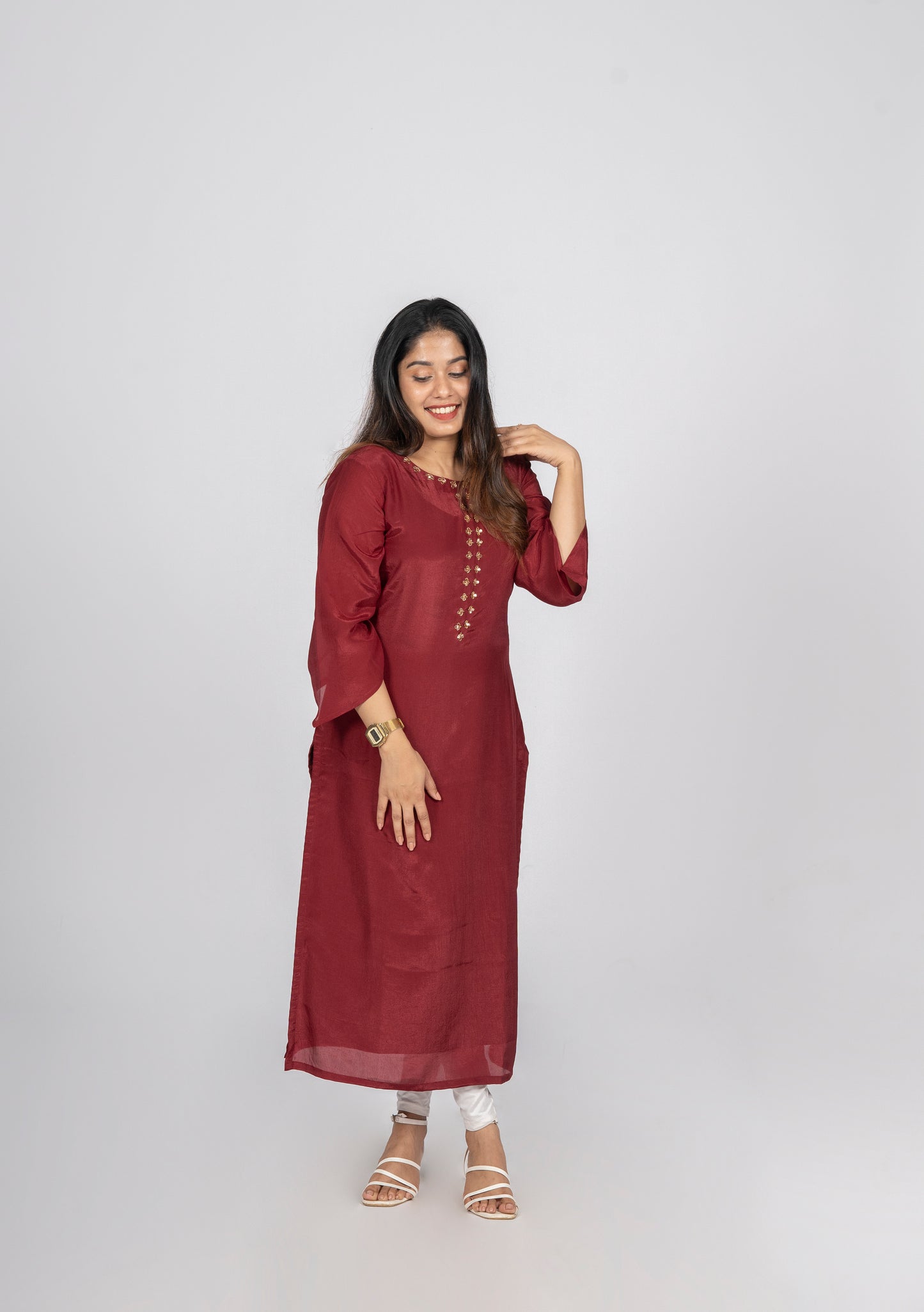 Maroon shaded crepe silk kurti with zardosi detailed neckline and pointed sleeves MBS-290