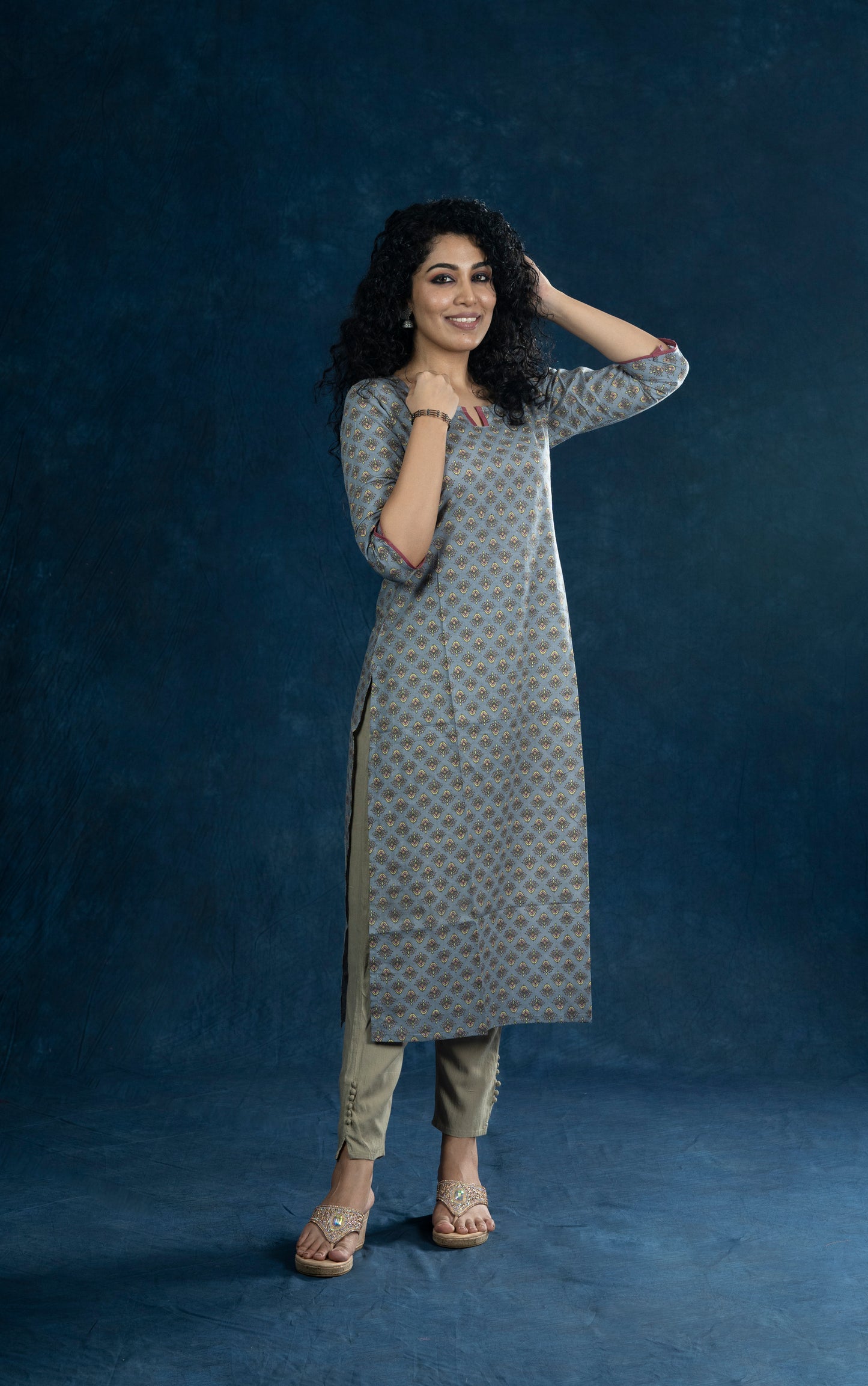 Floral printed cotton slitted kurti with overlapped sleeve end in grey shade MBS-R246