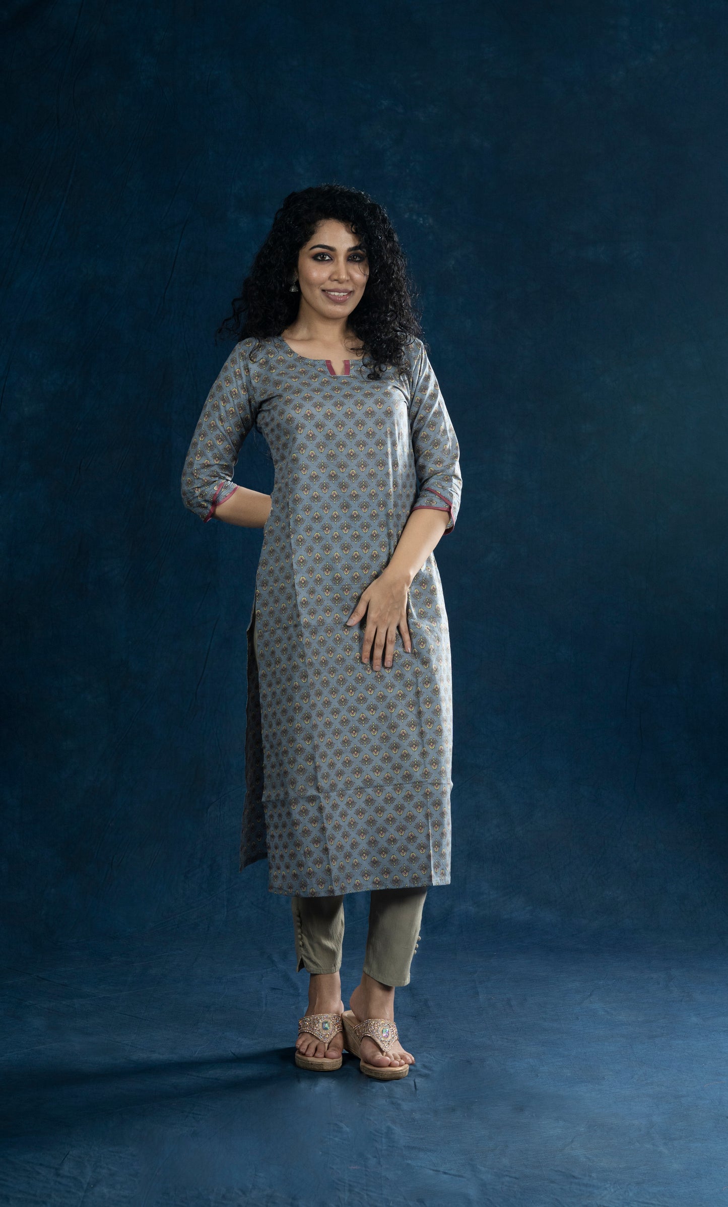 Floral printed cotton slitted kurti with overlapped sleeve end in grey shade MBS-R246