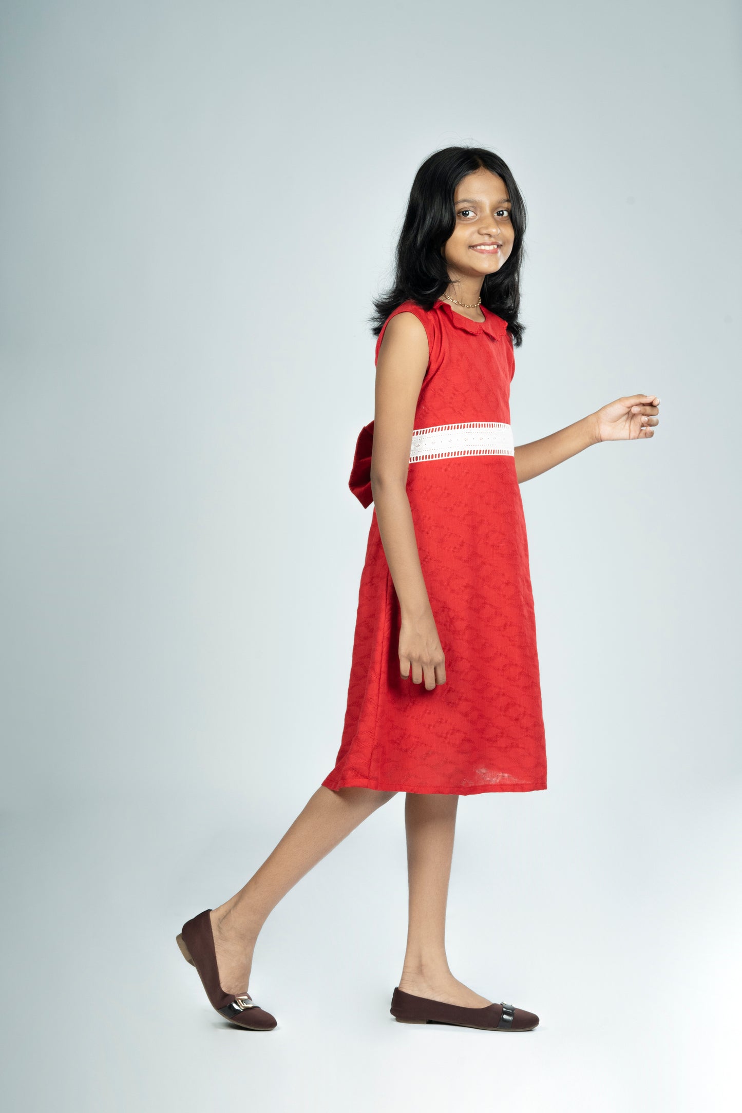 Kids - Red threaded cotton frock with Peter Pan collar and hacoba band MBS-R233