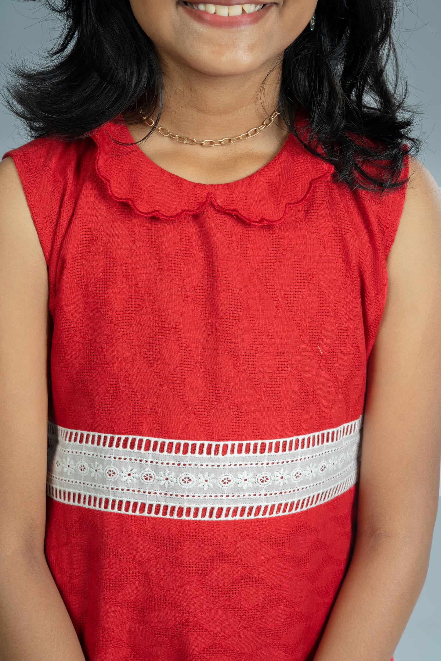 Kids - Red threaded cotton frock with Peter Pan collar and hacoba band MBS-R233