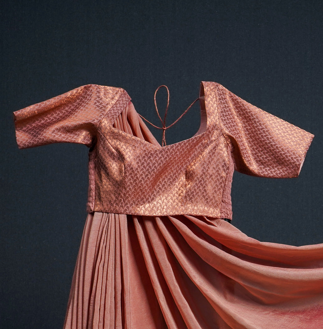Comfy princess cut blouse in Bonny peach brocade( elasticated sides ) MBS-R83
