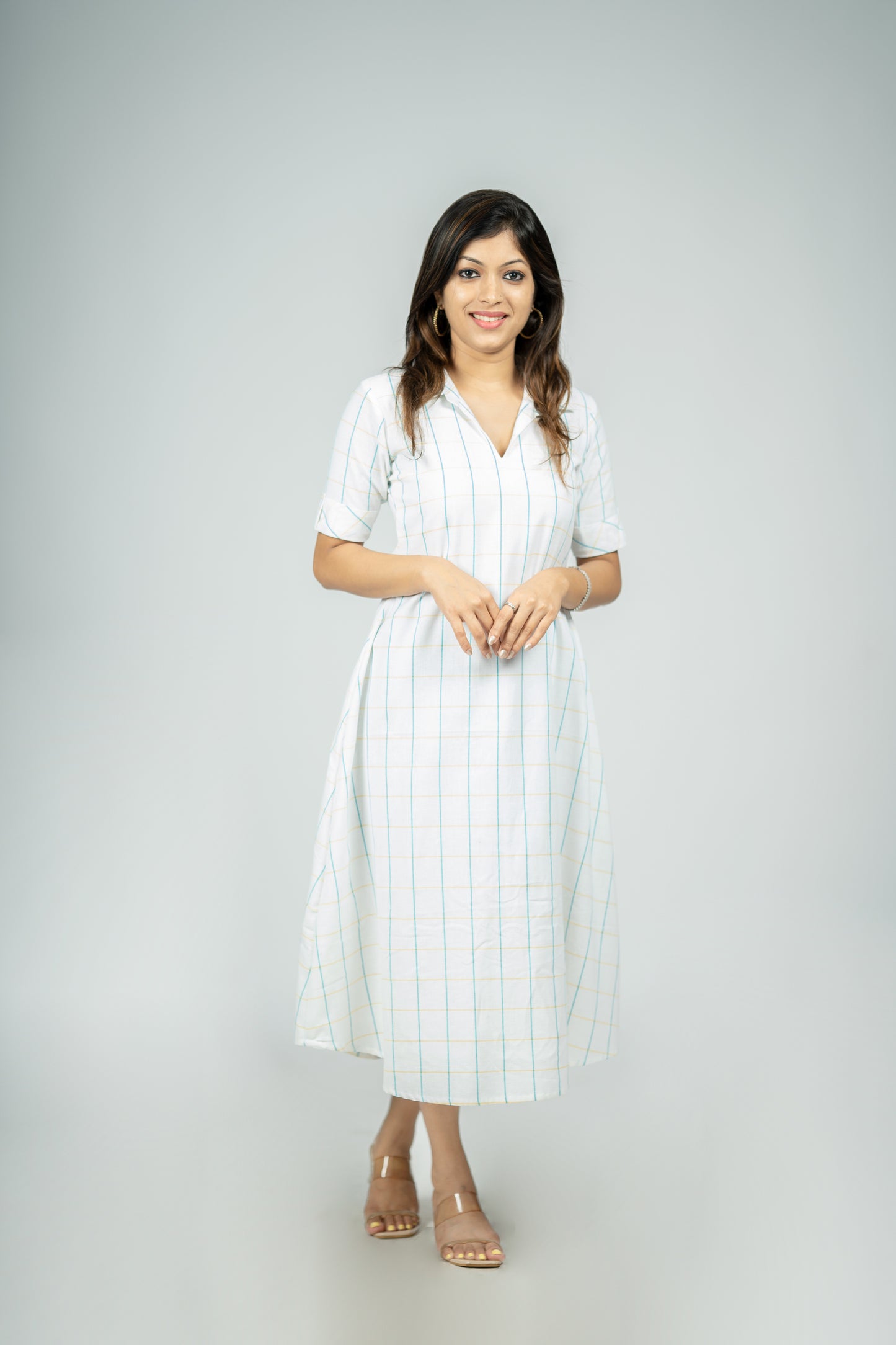 White check Aline kurti with v neck and shirt collar MBS-R160