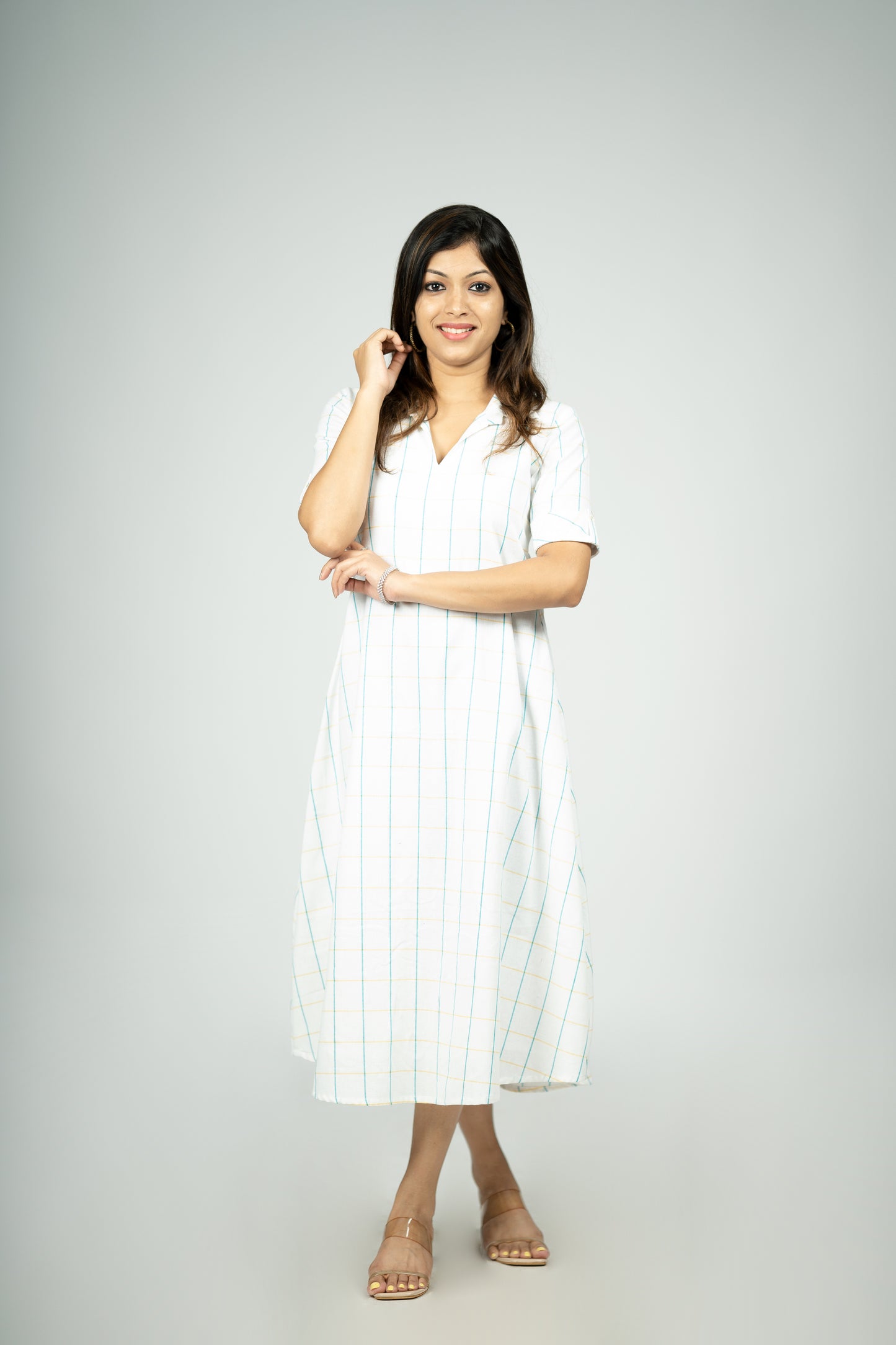 White check Aline kurti with v neck and shirt collar MBS-R160