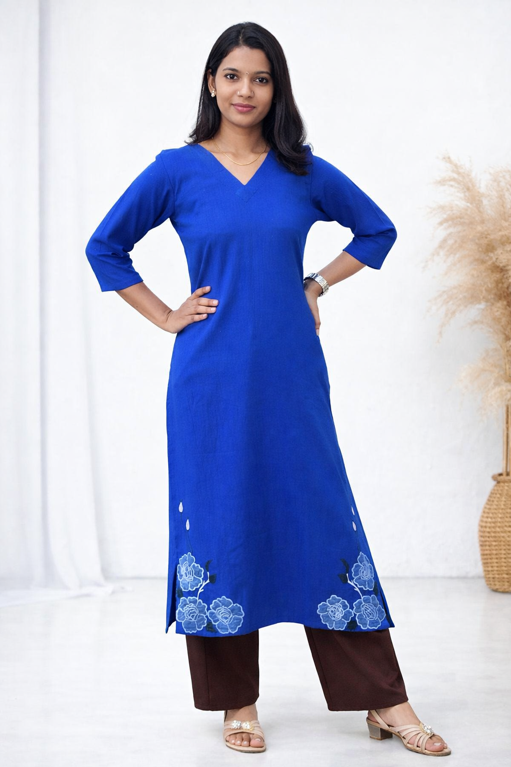 Royal blue shaded flex cotton slitted kurti with applique work and thread embroidery detailed hemline MBS-784